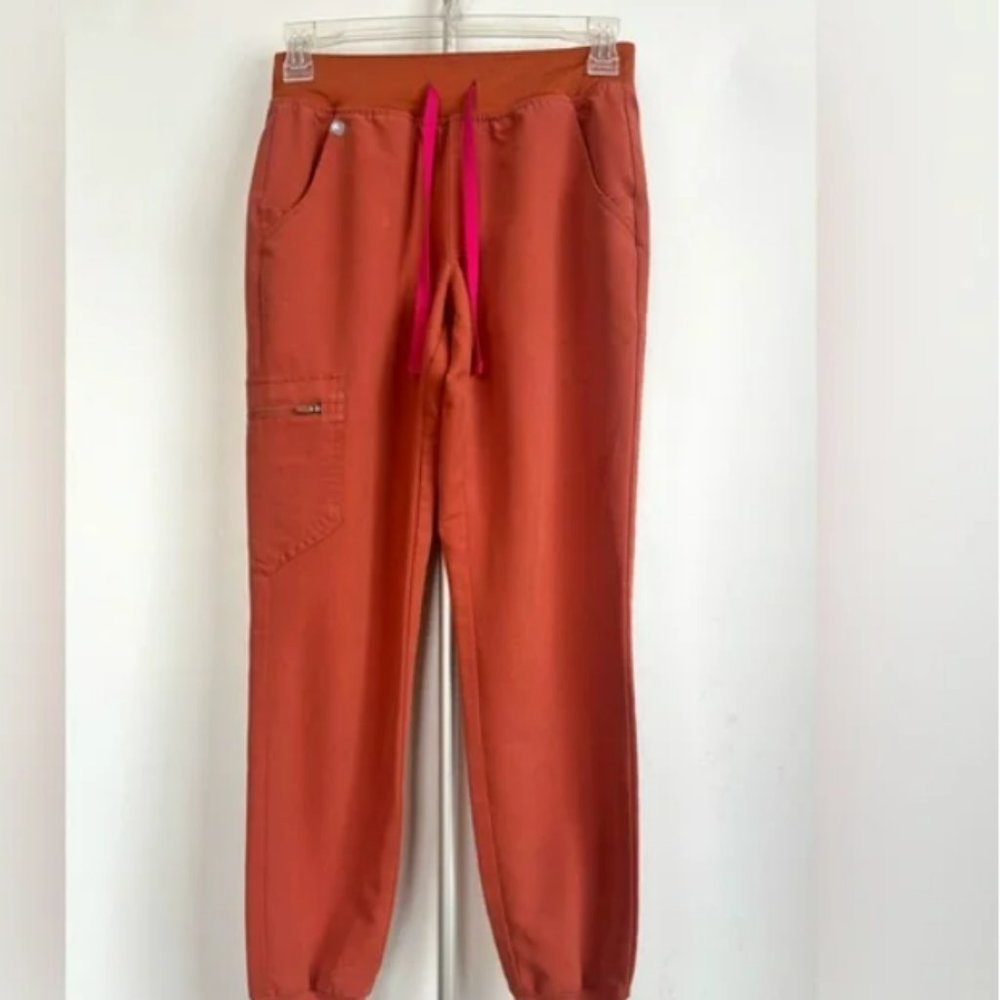 LIKE NEW Figs - Zamora Joggers, Terracotta, XXS Reg, orange/rust